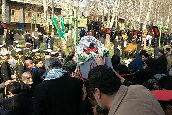 مراسم تشییع و خاکسپاری شهید گمنام در خانه کشتی برگزار گردید